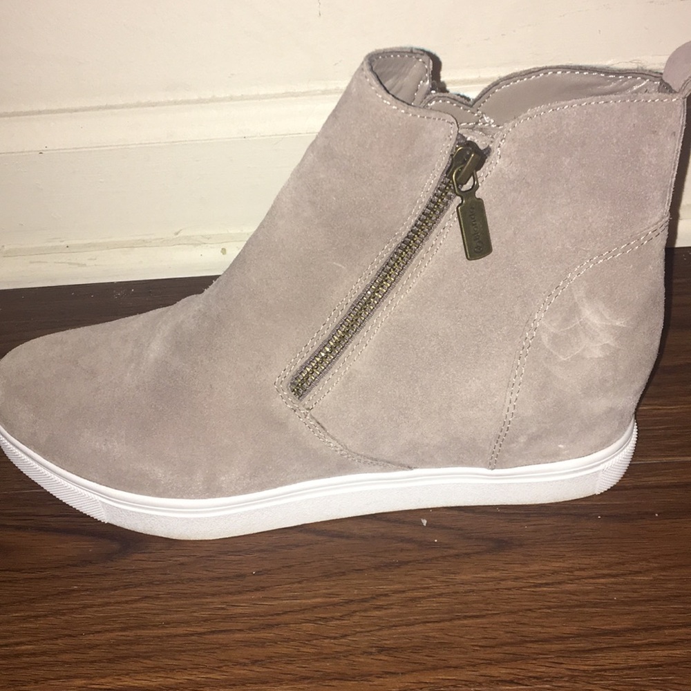 Blondo Hidden Heel Boots